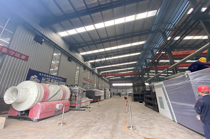 撬裝式土壤淋洗設(shè)備生產(chǎn)車(chē)間